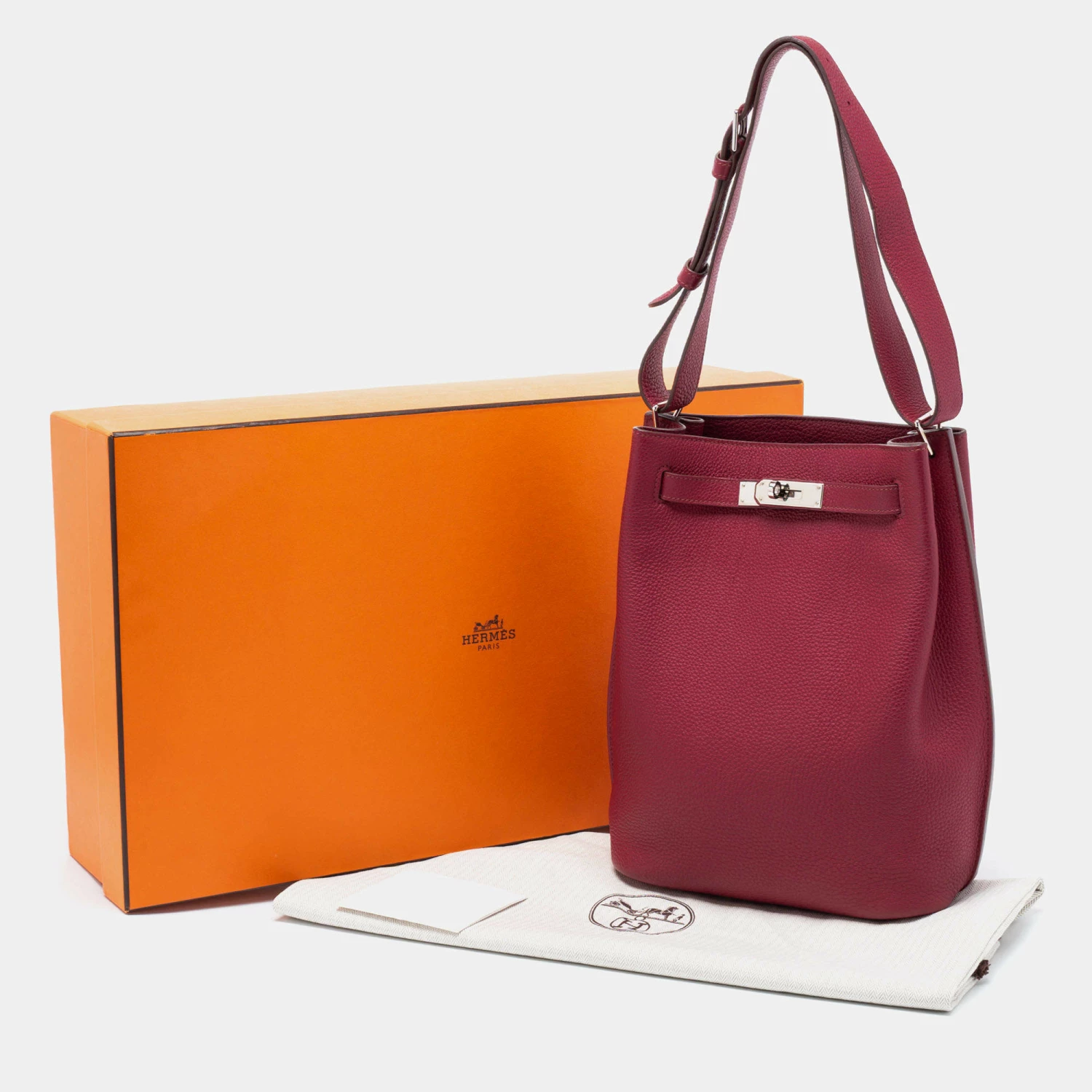 Hermes Rouge Grenat Togo Leather So Kelly 22 Bag For Women 18 Hermes Rouge Grenat Togo Leather So Kelly 22 Bag For Women - Image 16