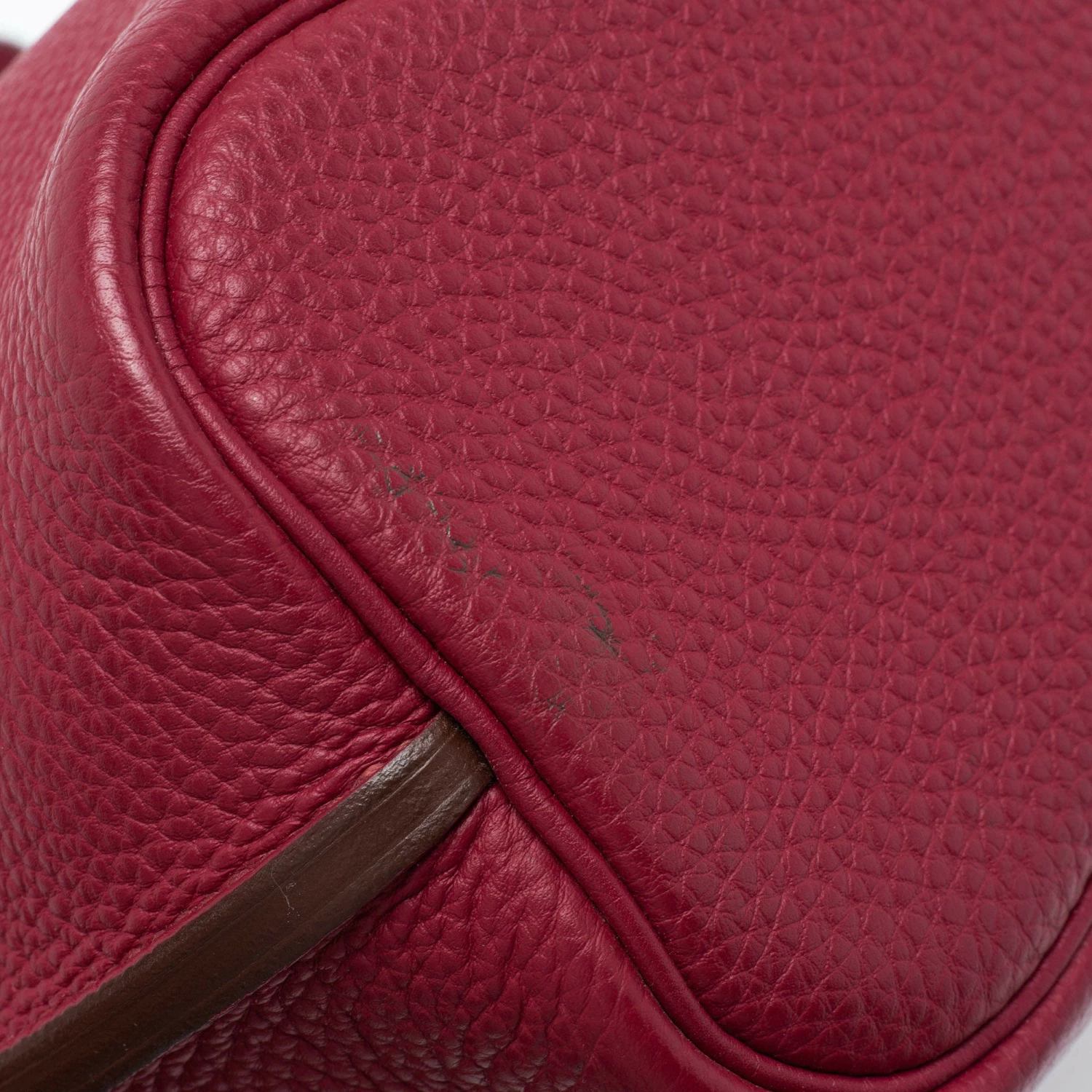 Hermes Rouge Grenat Togo Leather So Kelly 22 Bag For Women 7 Hermes Rouge Grenat Togo Leather So Kelly 22 Bag For Women - Image 5