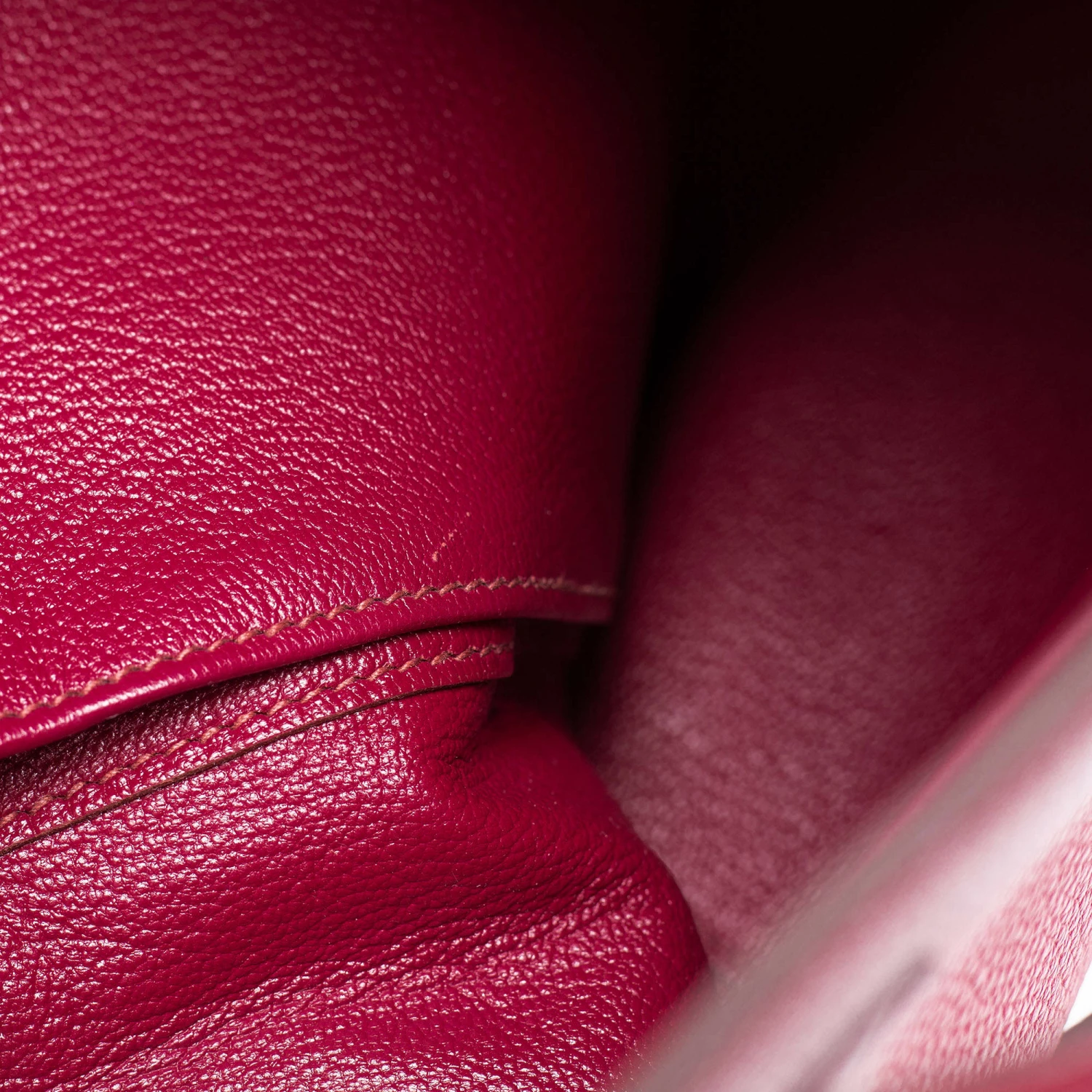 Hermes Rouge Grenat Togo Leather So Kelly 22 Bag For Women 14 Hermes Rouge Grenat Togo Leather So Kelly 22 Bag For Women - Image 12