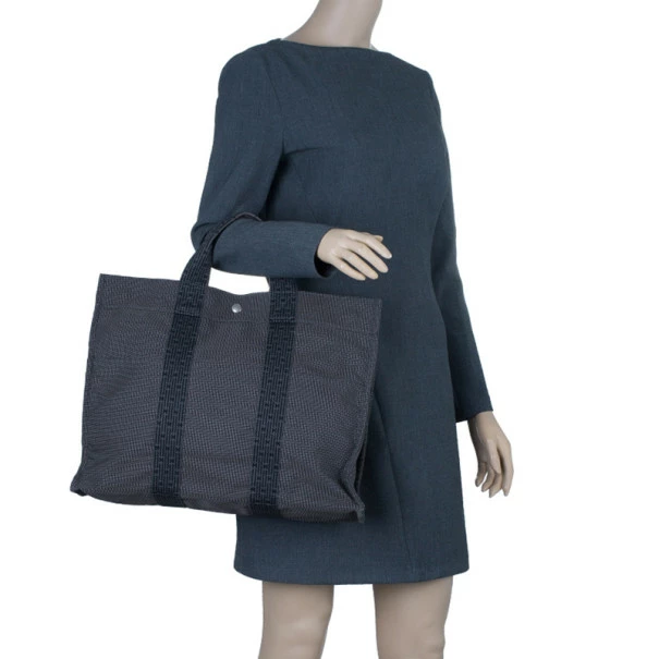 Hermes Grey Canvas Herline Tote MM For Women 4 Hermes Grey Canvas Herline Tote MM For Women - Image 2