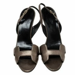 Hermes Metallic Bronze Suede Night Slingback Sandals Size 40 For Women 12 Hermes Metallic Bronze Suede Night Slingback Sandals Size 40 For Women -Deals Hermes Store luxury women hermes used shoes p137862 003