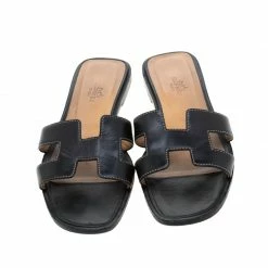 Hermes Black Leather Oran Slip On Slides Size 36.5 For Women -Deals Hermes Store luxury women hermes used shoes p210978 004