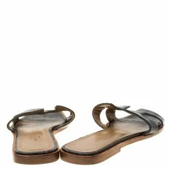 Hermes Black Crocodile Oran Flat Slides Size 39 For Women 14 Hermes Black Crocodile Oran Flat Slides Size 39 For Women -Deals Hermes Store luxury women hermes used shoes p223620 003