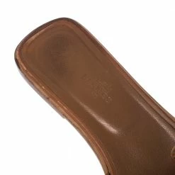 Hermes Hermès Brown Leather Gold Leaves Oran Flat Slides Size 40 For Women -Deals Hermes Store luxury women hermes used shoes p224883 003