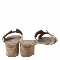Hermes Beige Metallic Textured Nubuck Leather Oran Sandals Size 41 For Women -Deals Hermes Store luxury women hermes used shoes p232035 003