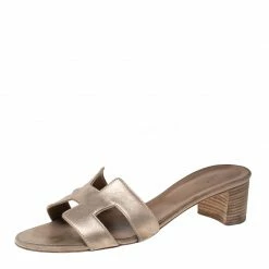Hermes Beige Metallic Textured Nubuck Leather Oran Sandals Size 41 For Women