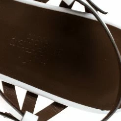 Hermes White Leather Karlotta Cut Out Flat Sandals Size 36.5 For Women -Deals Hermes Store luxury women hermes used shoes p234811 005