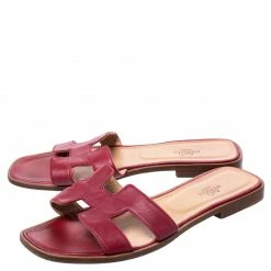 Hermes Red Leather Oran Flat Slides Size 38.5 For Women 13 Hermes Red Leather Oran Flat Slides Size 38.5 For Women -Deals Hermes Store luxury women hermes used shoes p248334 003