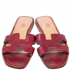 Hermes Red Leather Oran Flat Slides Size 38.5 For Women 12 Hermes Red Leather Oran Flat Slides Size 38.5 For Women -Deals Hermes Store luxury women hermes used shoes p248334 005