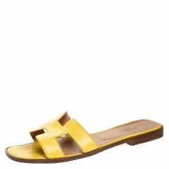 Hermes Yellow Leather Oran Slip On Slides Size 39 For Women