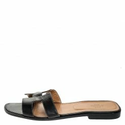 Hermes Black Leather Oran Flat Slides Size 42 For Women -Deals Hermes Store luxury women hermes used shoes p251680 001