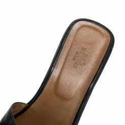 Hermes Black Leather Oran Flat Slides Size 42 For Women -Deals Hermes Store luxury women hermes used shoes p251680 004