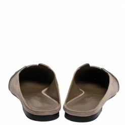 Hermes Beige Suede Roxane Flat Mules Size 40 For Women 14 Hermes Beige Suede Roxane Flat Mules Size 40 For Women -Deals Hermes Store luxury women hermes used shoes p286492 001