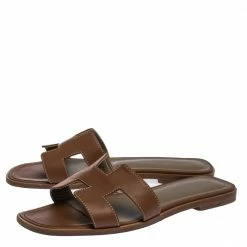 Hermes Brown Leather Oran Slide Flats Size 38 For Women -Deals Hermes Store luxury women hermes used shoes p287245 007