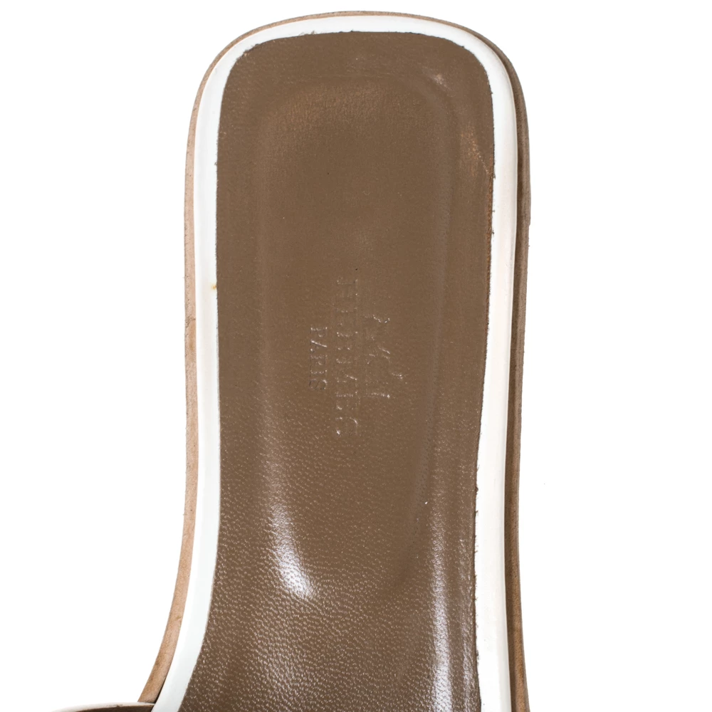 Hermes White Stitch Detail Leather Oran Slides Flats Size 41 For Women 9 Hermes White Stitch Detail Leather Oran Slides Flats Size 41 For Women - Image 7