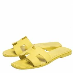 Hermes Yellow Leather Oran Flat Slides Size 37 For Women -Deals Hermes Store luxury women hermes used shoes p291122 003