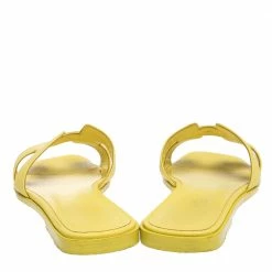 Hermes Yellow Leather Oran Flat Slides Size 37 For Women -Deals Hermes Store luxury women hermes used shoes p291122 005