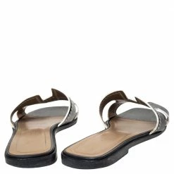 Hermes Black Textured Patent Cut Out Detail Oran Sandals Size 39 For Women -Deals Hermes Store luxury women hermes used shoes p303371 006