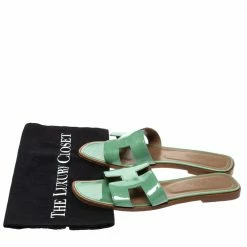 Hermes Light Green Patent Leather Oran Flat Slides Size 39 For Women 17 Hermes Light Green Patent Leather Oran Flat Slides Size 39 For Women -Deals Hermes Store luxury women hermes used shoes p315312 008