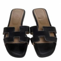 Hermes Black Leather Oran Flat Sandals Size 42 For Women -Deals Hermes Store luxury women hermes used shoes p321916 007