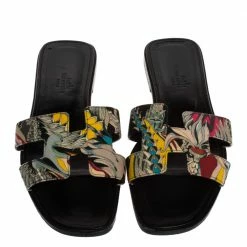 Hermes Multicolor Modernisme Tropical Print Canvas Oran Flat Slides Size 38 For Women 12 Hermes Multicolor Modernisme Tropical Print Canvas Oran Flat Slides Size 38 For Women -Deals Hermes Store luxury women hermes used shoes p324373 007