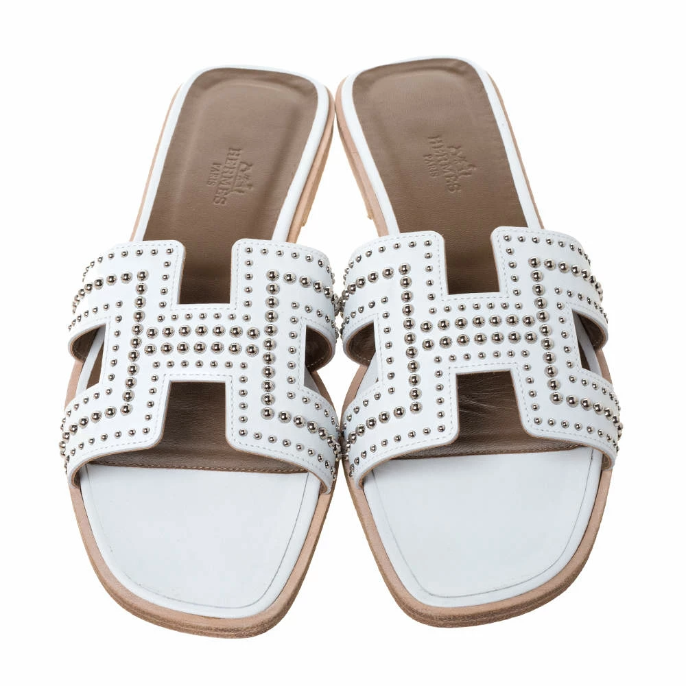 Hermes White Leather Oran Studded Flat Slides Size 40 For Women 5 Hermes White Leather Oran Studded Flat Slides Size 40 For Women - Image 3