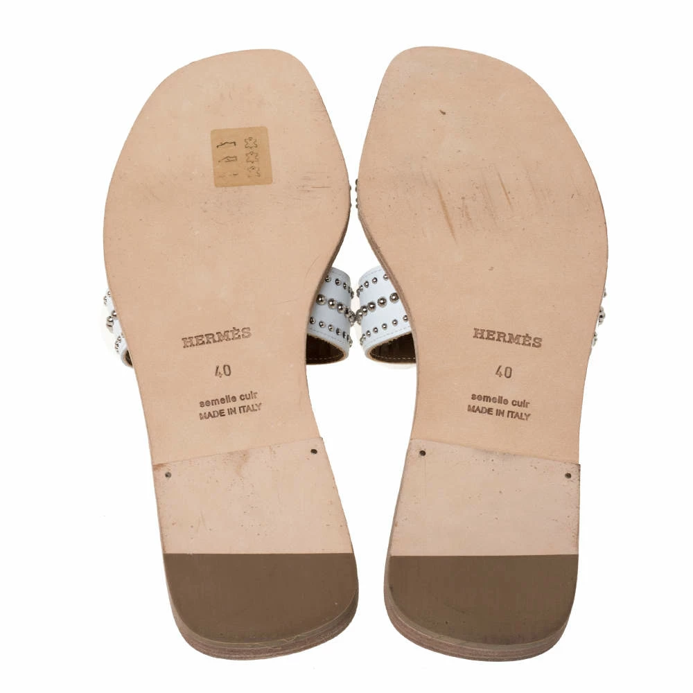 Hermes White Leather Oran Studded Flat Slides Size 40 For Women 8 Hermes White Leather Oran Studded Flat Slides Size 40 For Women - Image 6