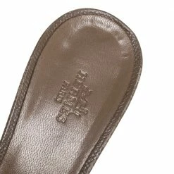 Hermes Grey Lizard Embossed Leather Oasis Open Toe Sandals Size 38.5 For Women 16 Hermes Grey Lizard Embossed Leather Oasis Open Toe Sandals Size 38.5 For Women -Deals Hermes Store luxury women hermes used shoes p335081 004