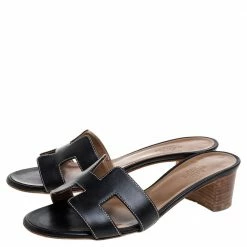 Hermes Hermès Black Leather Oran Sandals Size 35.5 For Women -Deals Hermes Store luxury women hermes used shoes p347346 007