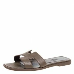 Hermes Brown Leather Oran Slide Flats Size 35.5 For Women