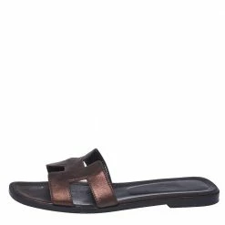 Hermes Metallic Bronze Leather Oran Slide Flats Size 38.5 For Women -Deals Hermes Store luxury women hermes used shoes p359892 005