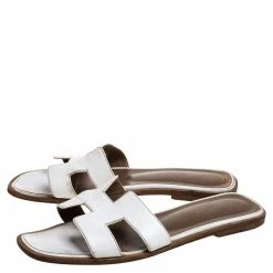 Hermes White Leather Oran Sandals Size 37.5 For Women -Deals Hermes Store luxury women hermes used shoes p373724 001