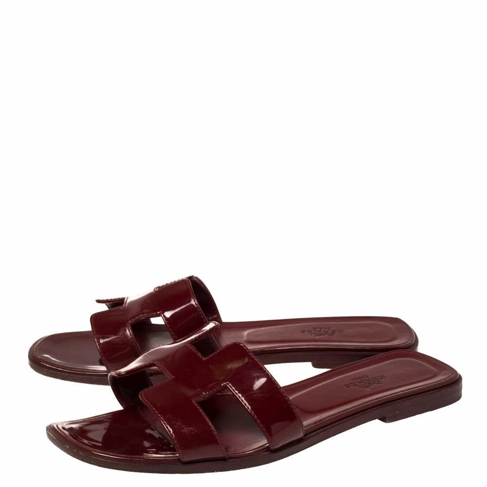 Hermes Burgundy Patent Leather Oran Flats Size 39 For Women 6 Hermes Burgundy Patent Leather Oran Flats Size 39 For Women - Image 4