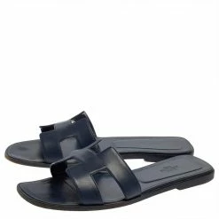 Hermes Blue Leather Oran Flat Sandals Size 40.5 For Women -Deals Hermes Store luxury women hermes used shoes p396833 002