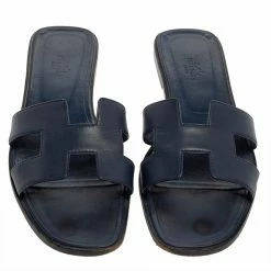 Hermes Blue Leather Oran Flat Sandals Size 40.5 For Women -Deals Hermes Store luxury women hermes used shoes p396833 005