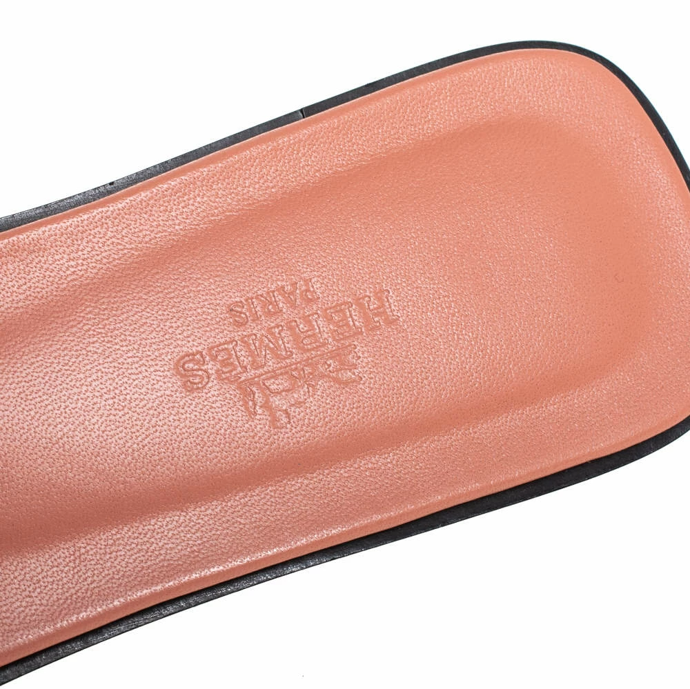 Hermes Hermès Beige Leather Oran Flat Slides Size 37.5 For Women 9 Hermes Hermès Beige Leather Oran Flat Slides Size 37.5 For Women - Image 7
