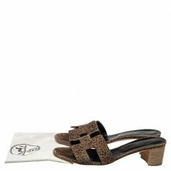 Hermes Hermès Brown Suede Leopard Print Oasis Sandals Size 39 For Women -Deals Hermes Store luxury women hermes used shoes p426495 001