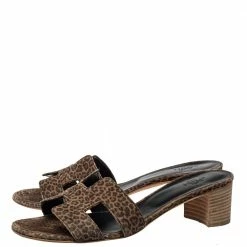 Hermes Hermès Brown Suede Leopard Print Oasis Sandals Size 39 For Women -Deals Hermes Store luxury women hermes used shoes p426495 002