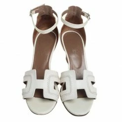 Hermes White Leather Legend Wedge Ankle Strap Sandals Size 38.5 For Women -Deals Hermes Store luxury women hermes used shoes p444124 1622433779 006
