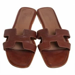 Hermes Hermès Brown Leather Oran Sandals Size 40 For Women -Deals Hermes Store luxury women hermes used shoes p446067 006