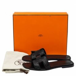 Hermes Hermés Black Glitter Oran Flats Sandals Size 39 For Women -Deals Hermes Store luxury women hermes used shoes p448484 006