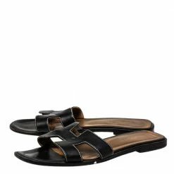 Hermes Black Leather Oran Flat Sandals Size 38 For Women -Deals Hermes Store luxury women hermes used shoes p461889 006
