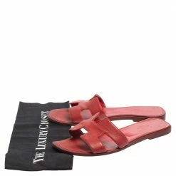 Hermes Rouge Taurillon Clemence Leather Oran Flats Size 40 For Women 17 Hermes Rouge Taurillon Clemence Leather Oran Flats Size 40 For Women -Deals Hermes Store luxury women hermes used shoes p462008 008