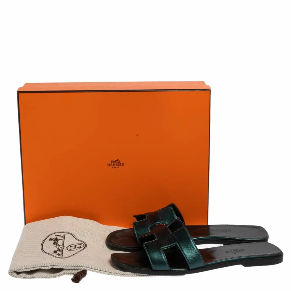 Hermes Metallic Dark Teal Leather Oran Sandals Size 37.5 For Women 11 Hermes Metallic Dark Teal Leather Oran Sandals Size 37.5 For Women - Image 9