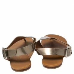 Hermes Hermès Grey Patent Leather Kola Thong Flat Slingback Sandals Size 38 For Women -Deals Hermes Store luxury women hermes used shoes p470686 004