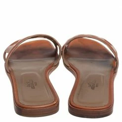 Hermes Hermès Brown Leather Aloha Flat Slides Size 37 For Women -Deals Hermes Store luxury women hermes used shoes p473767 004