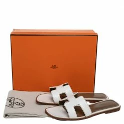 Hermes White Leather Oran Flat Sandals Size 38.5 For Women -Deals Hermes Store luxury women hermes used shoes p483353 004