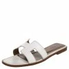 Hermes White Leather Oran Flat Sandals Size 38.5 For Women