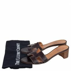 Hermes Dark Brown Leather Oasis Slide Sandals Size 38.5 For Women -Deals Hermes Store luxury women hermes used shoes p484134 001