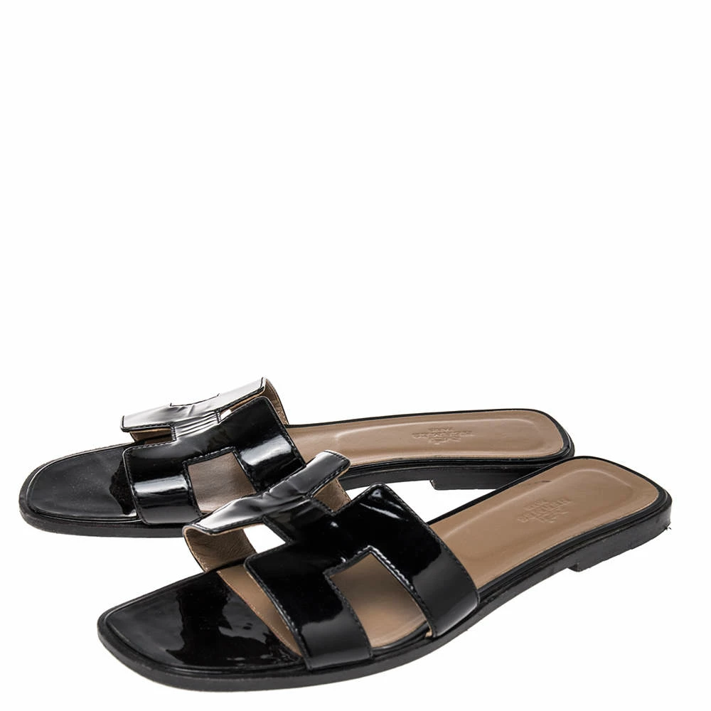 Hermes Black Patent Leather Oran Slide Flats Size 40.5 For Women 6 Hermes Black Patent Leather Oran Slide Flats Size 40.5 For Women - Image 4